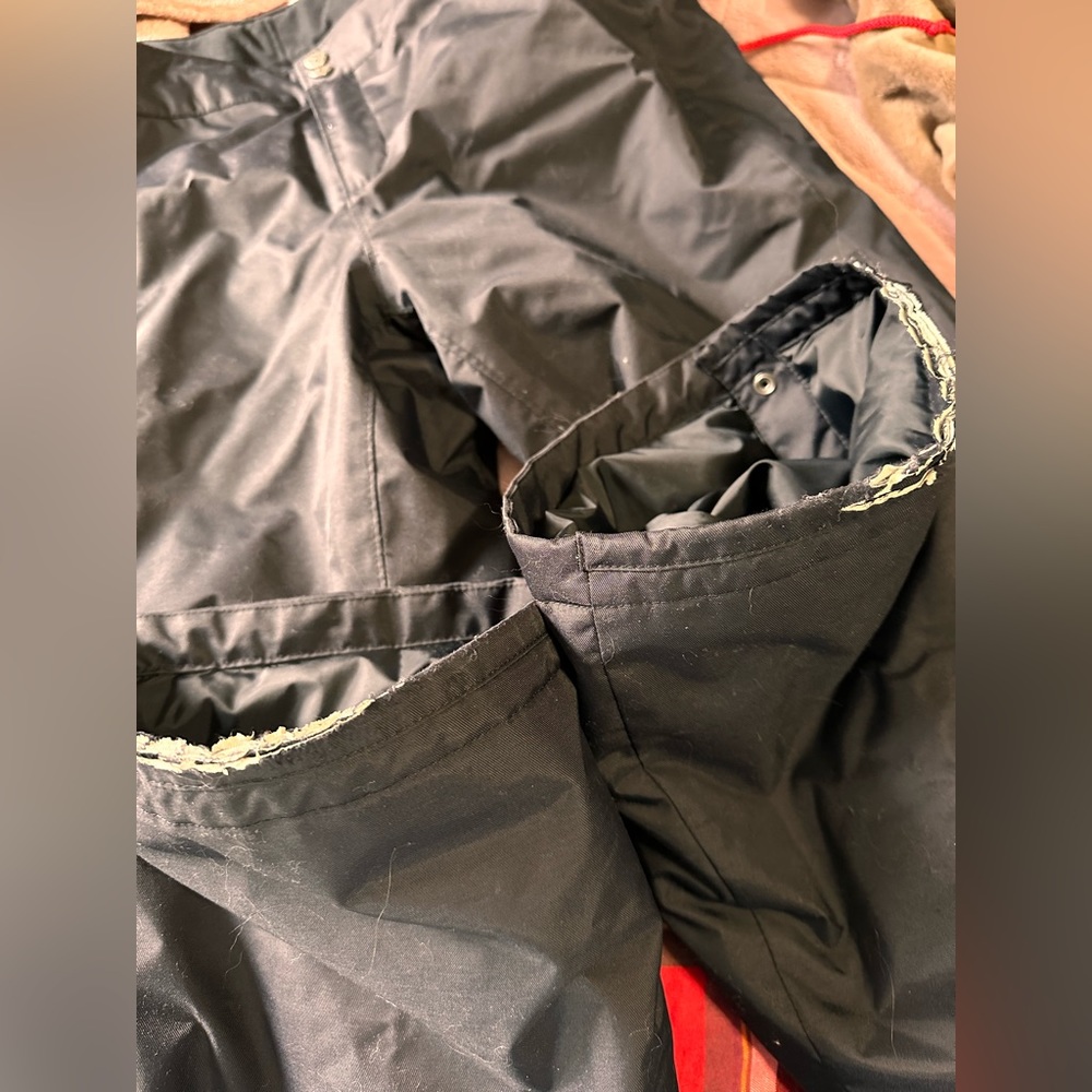 Columbia snow pants used size L black
